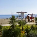 Mackenzie Beachfront 아파트
