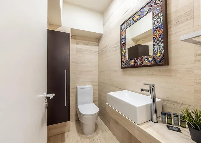 Mackenzie Beachfront Апартаменты